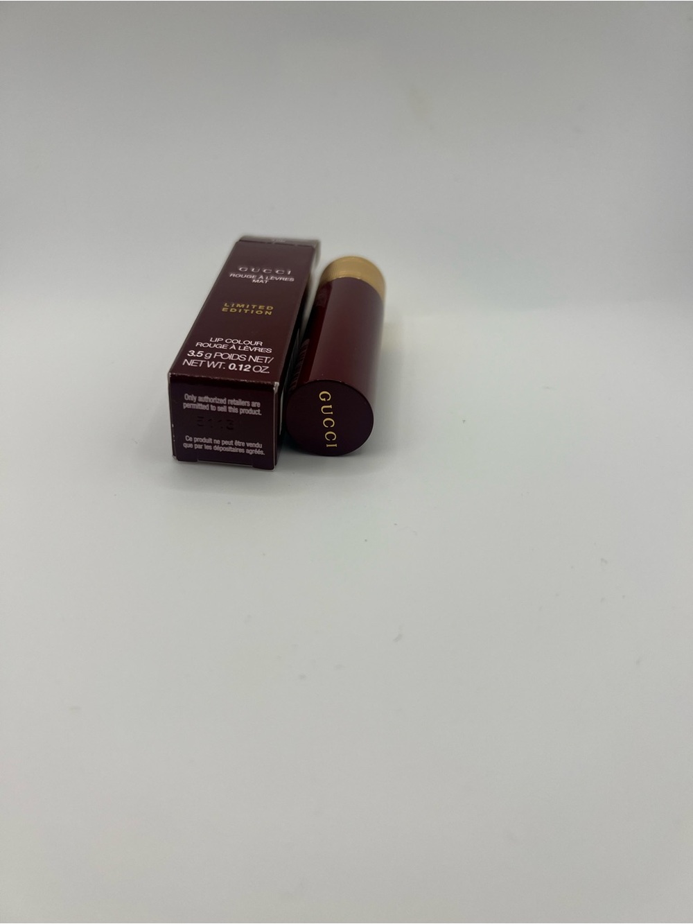 Gucci Matte Lipstick LIMITED EDITION in Amanda Dawn - Picture 2 of 3